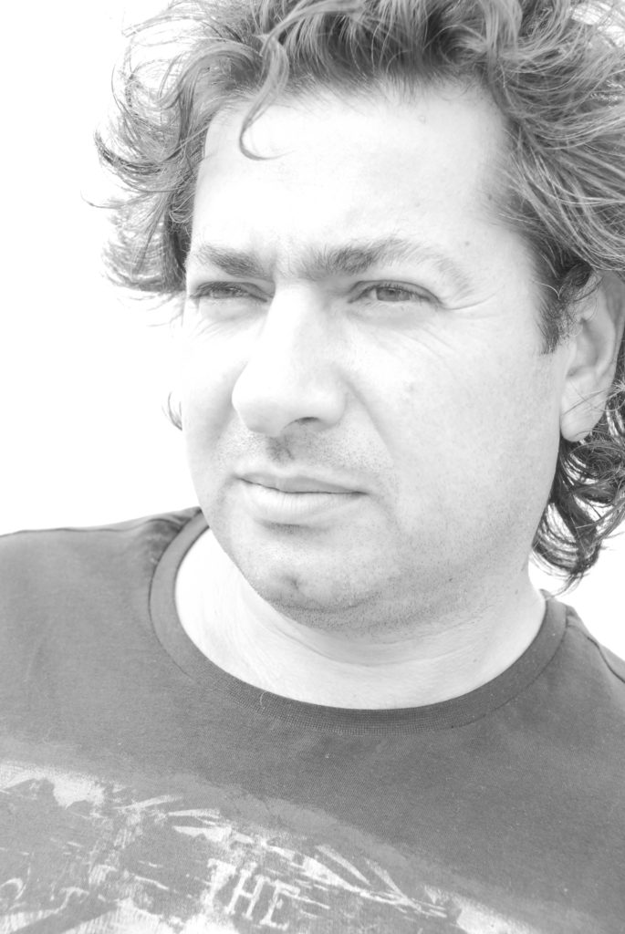 This image has an empty alt attribute; its file name is Foto-Viorel-Ploeșteanu-1-685x1024.jpg